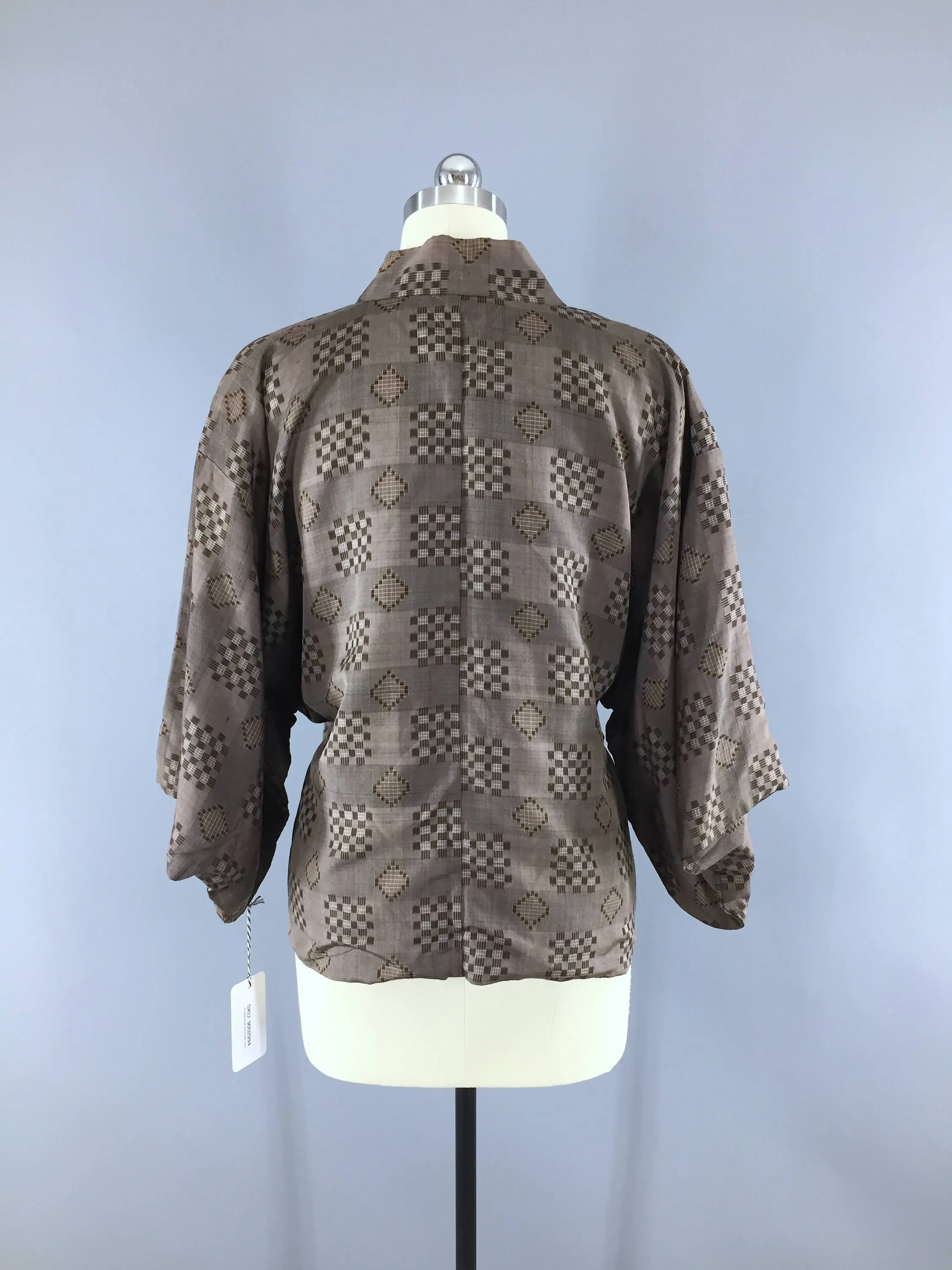 1930s Vintage Silk Haori Kimono Jacket Wrap Coat in Brown Ikat Meisen Silk