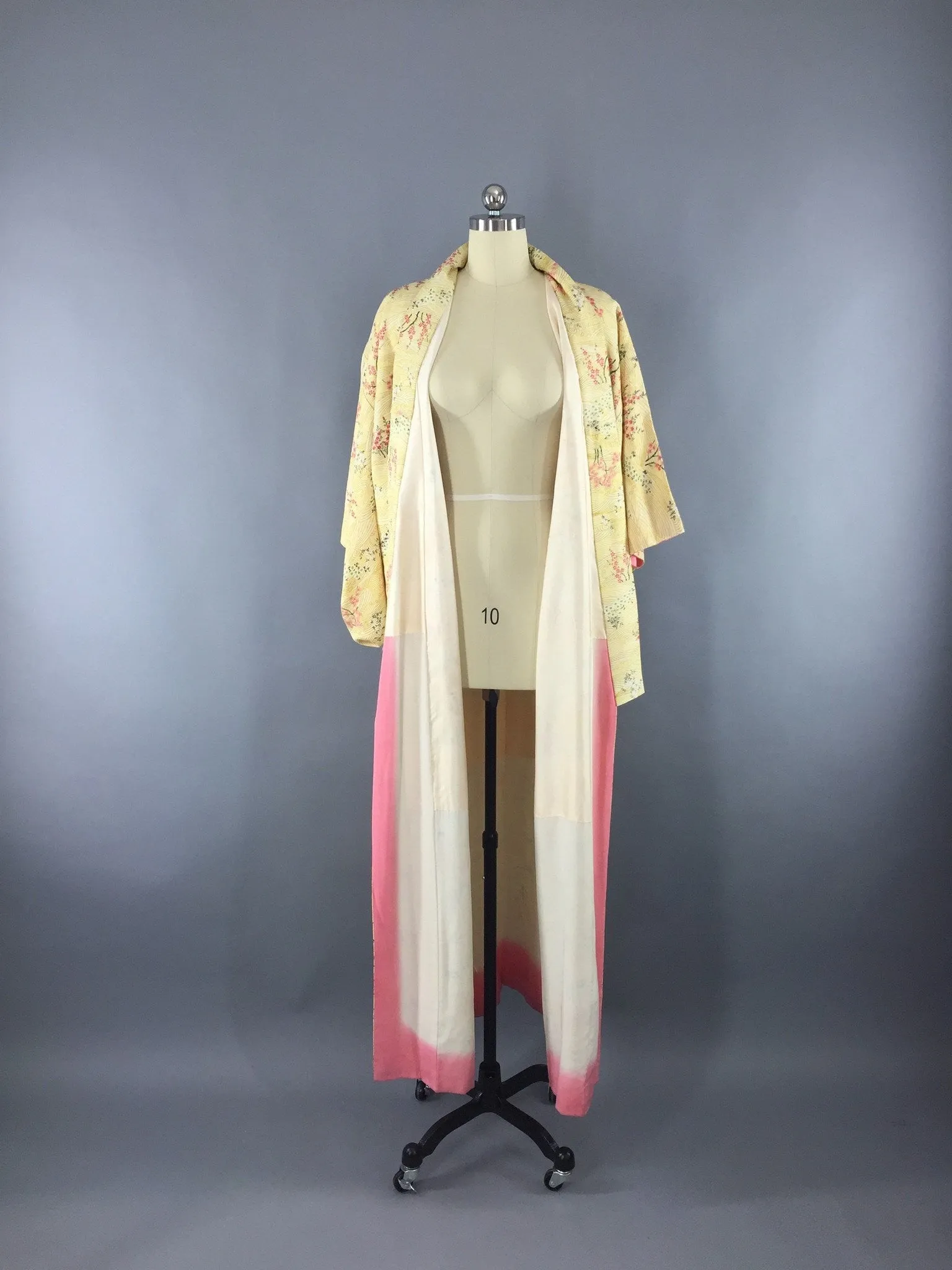 1950s Vintage Silk Kimono Robe with Yellow and Pink Floral Print