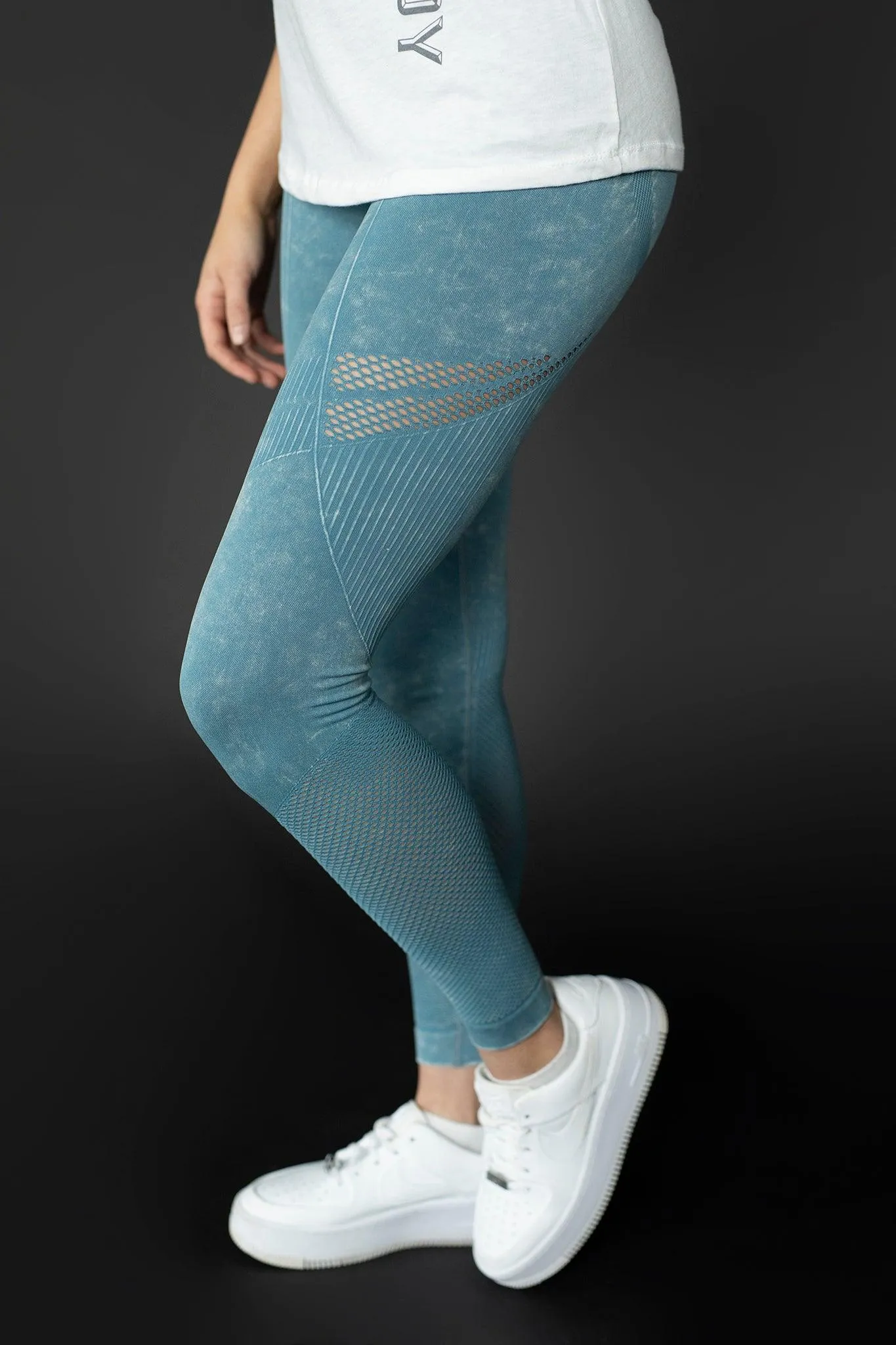 Stylish Blue Stone Wash Leggings for Women