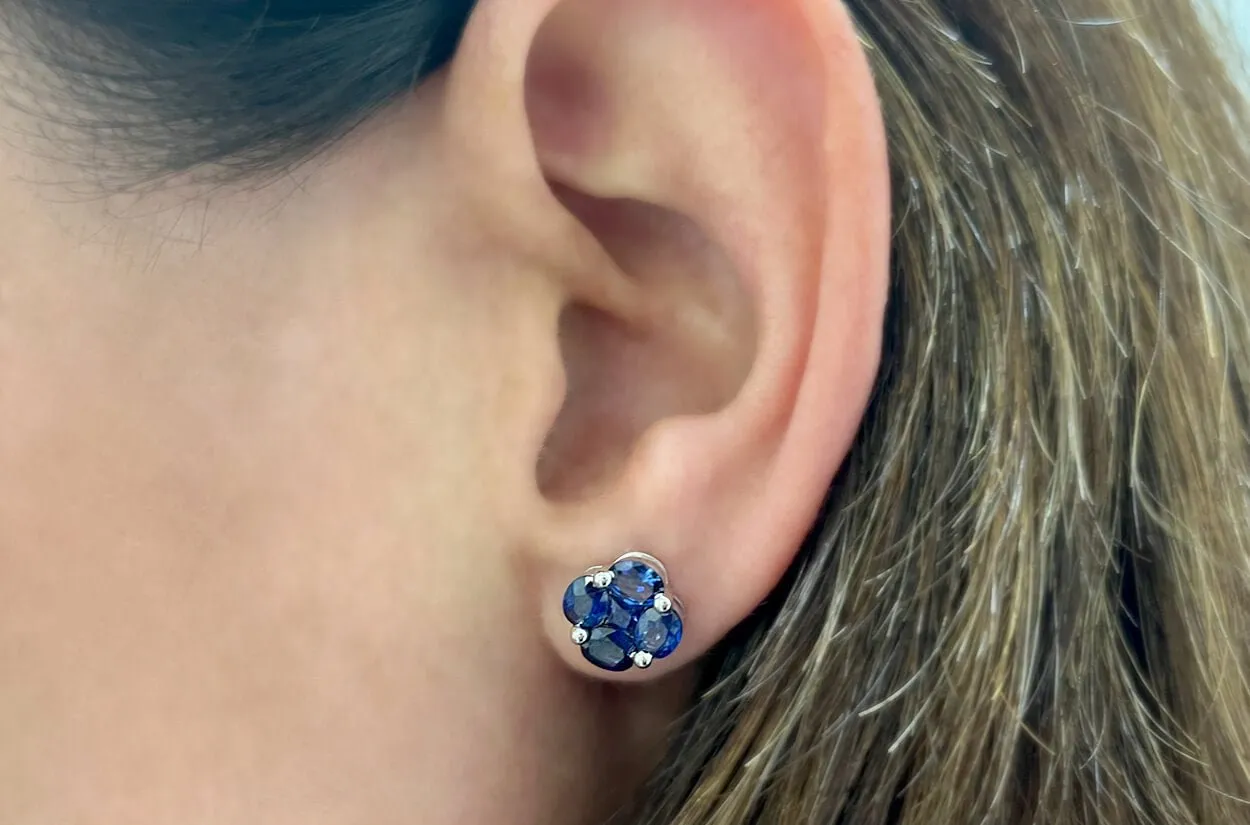 Earrings 18kt Gold Blue Sapphires Flower Studs