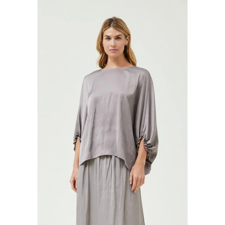 Susan Loose Sleeves Grade and Gather Blouse